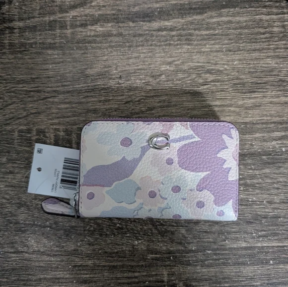๐ Coach Purple Floral Print Wallet - Picture 1 of 7